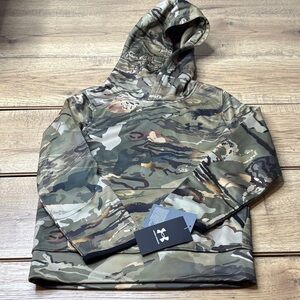 Youth Under Armour Forest  Camouflage Pullover Hoodie Size Small NWT